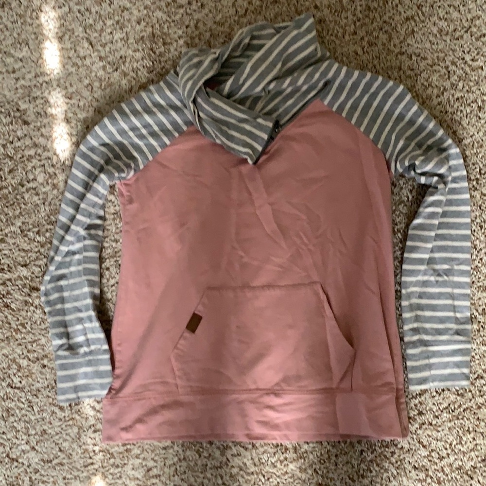M Maurices sweatshirt